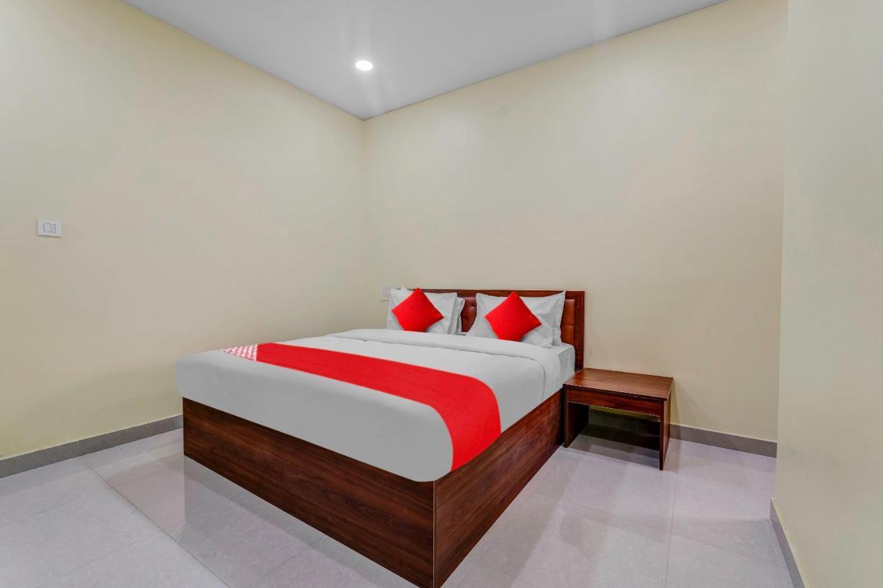 Oyo Flagship Hotel Ayodhya 班加罗尔 外观 照片
