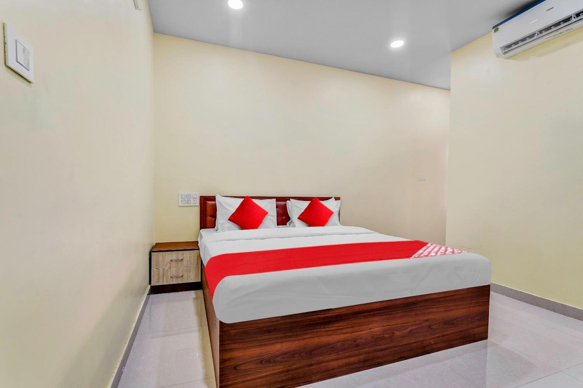 Oyo Flagship Hotel Ayodhya 班加罗尔 外观 照片