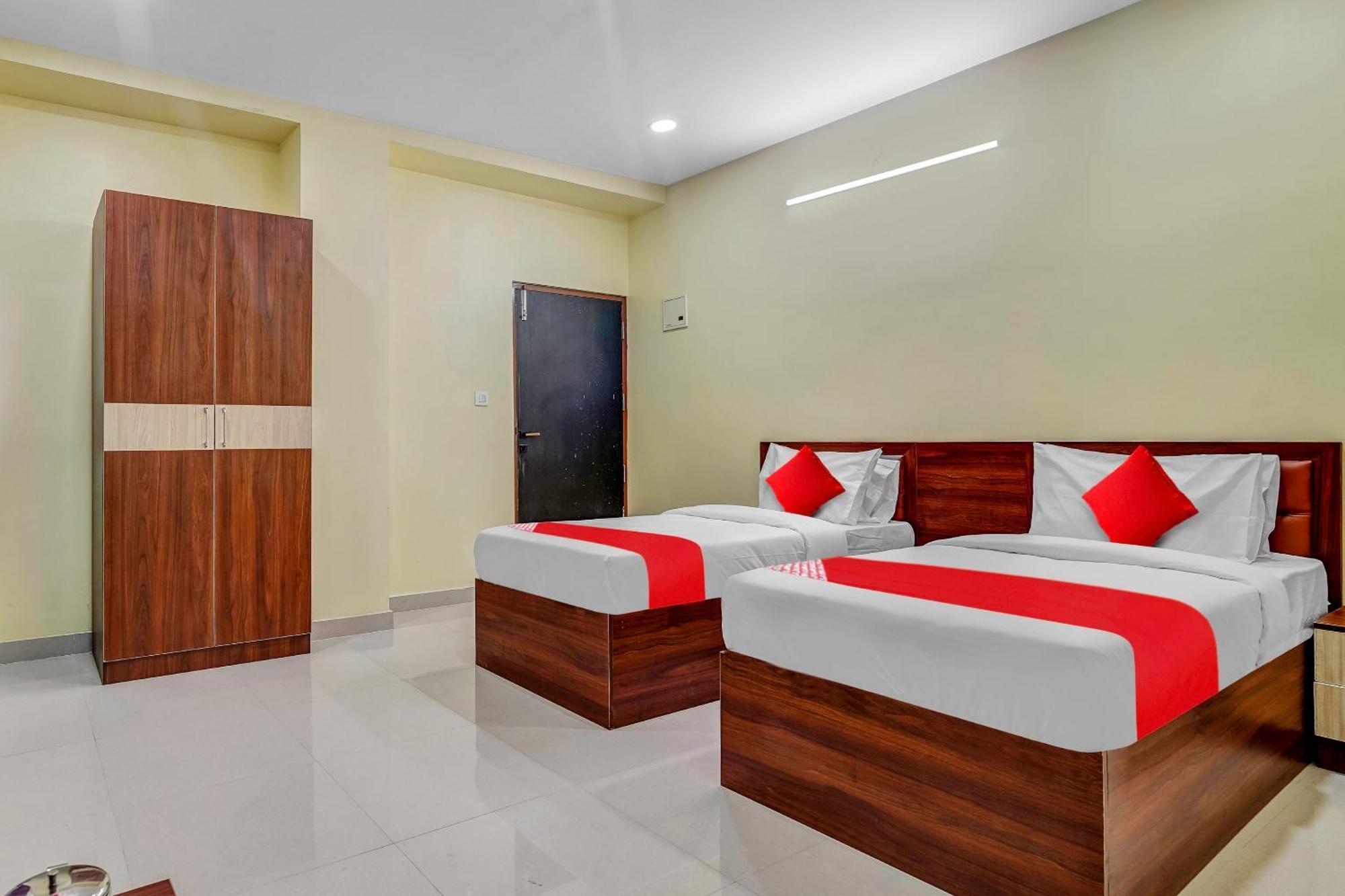 Oyo Flagship Hotel Ayodhya 班加罗尔 外观 照片