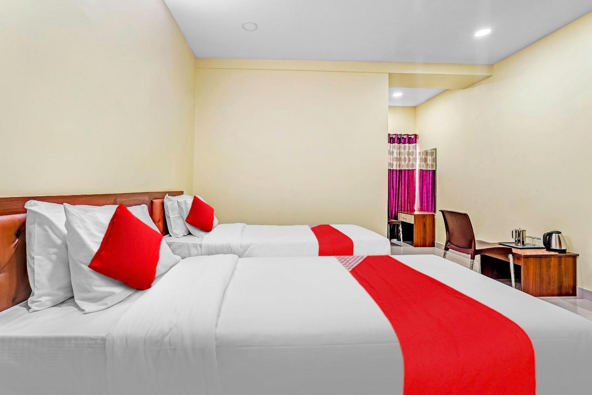 Oyo Flagship Hotel Ayodhya 班加罗尔 外观 照片